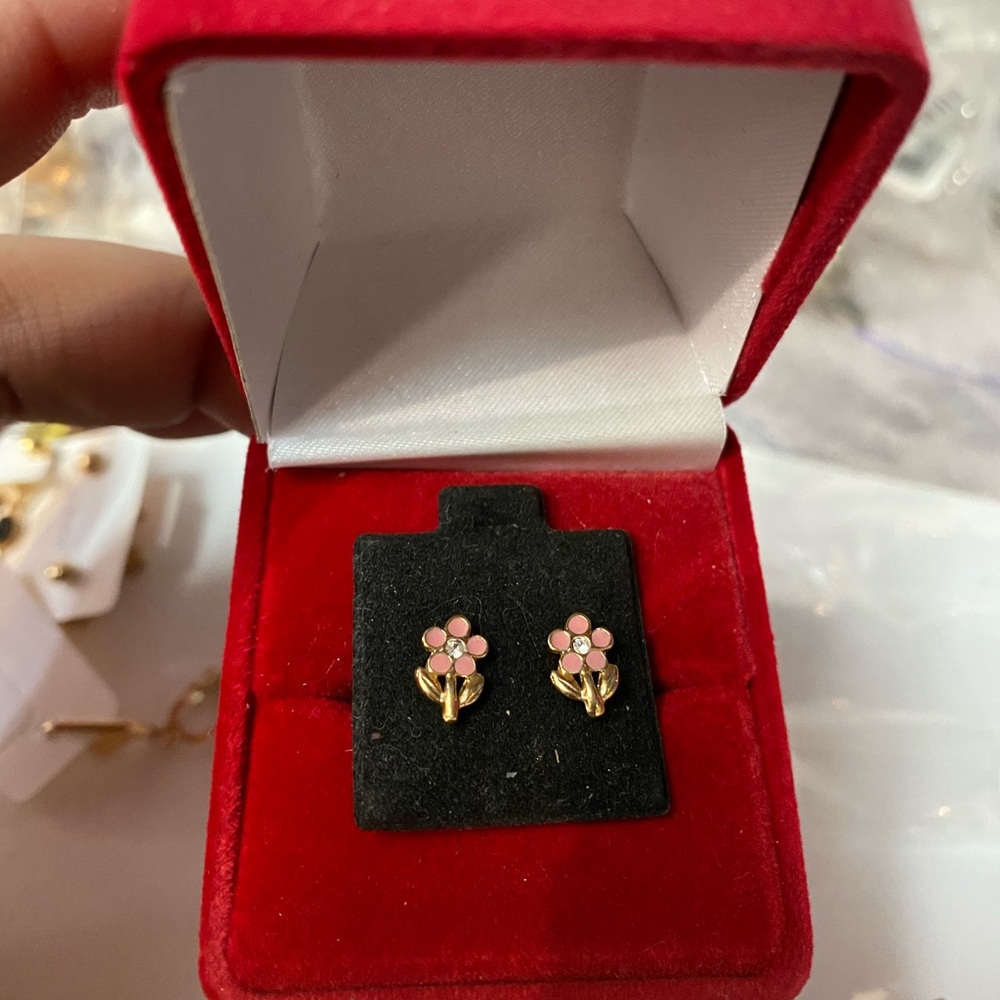 Flower earrings 18k gold filled